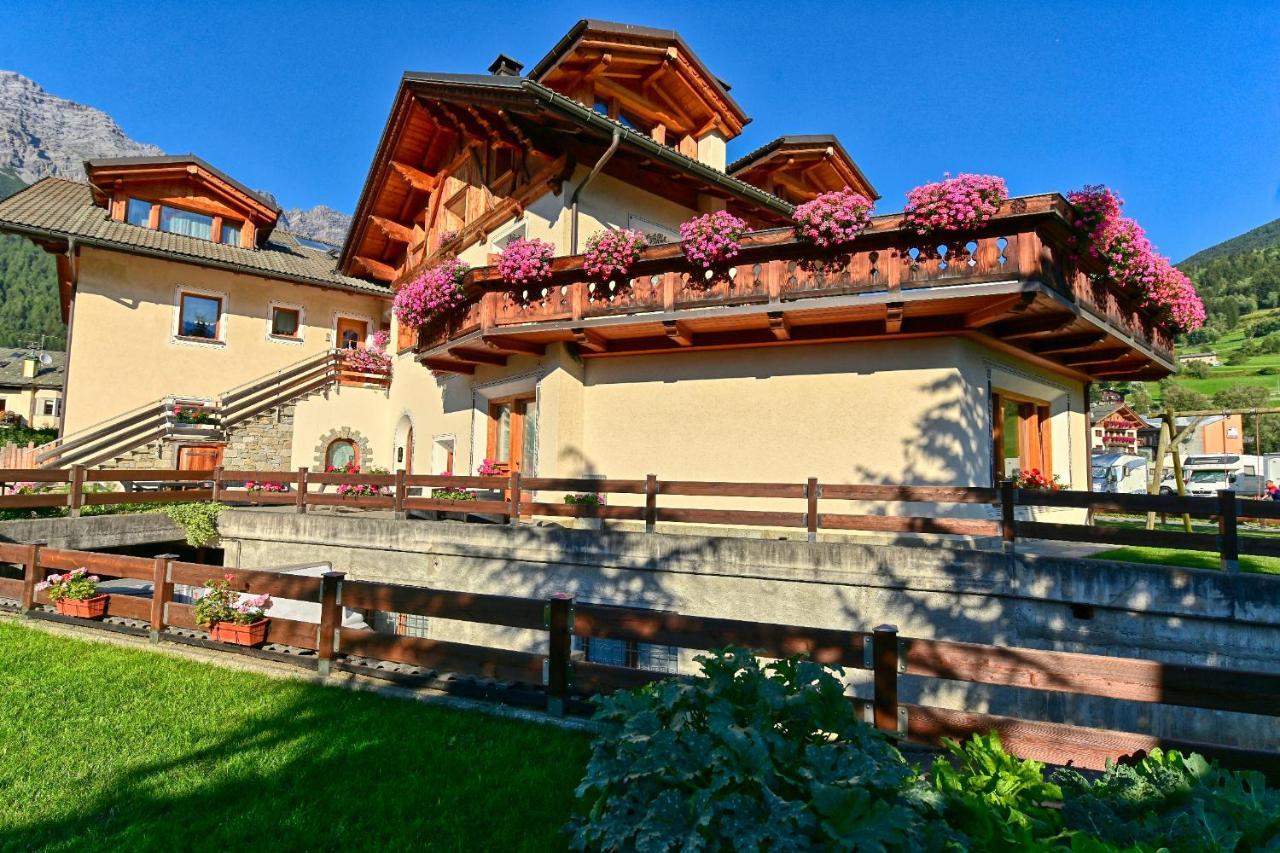 Casa Caste Villa บอร์มิโอ ภายนอก รูปภาพ